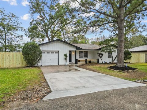 A home in League City