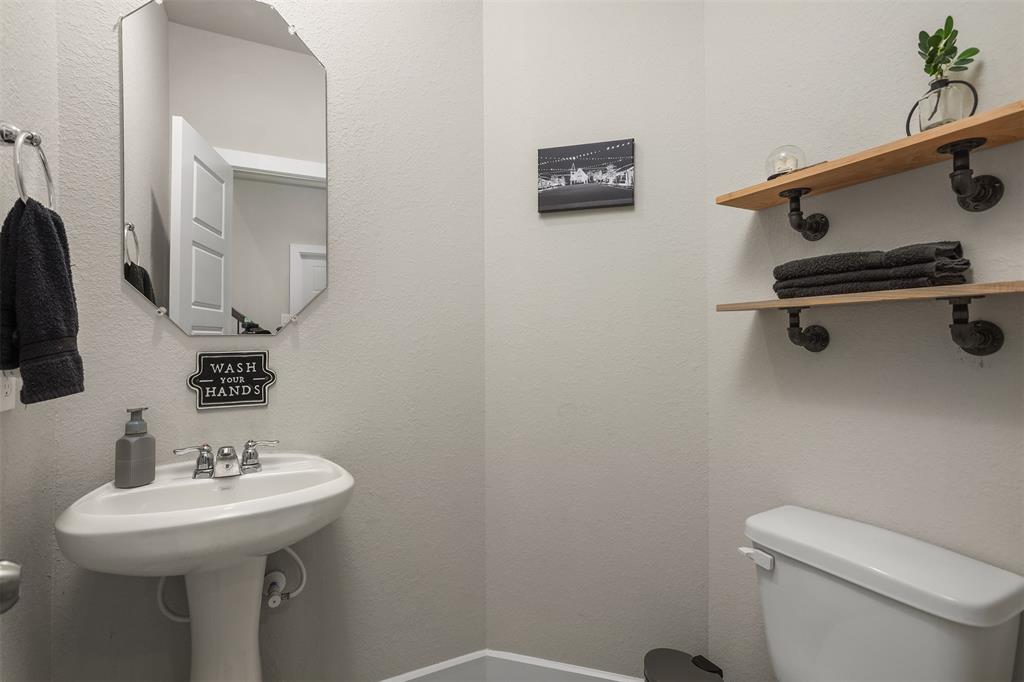 2510 Ocean Key Drive, Texas City, Texas image 7