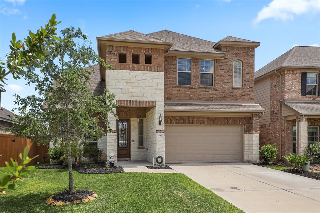 2510 Ocean Key Drive, Texas City, Texas image 2