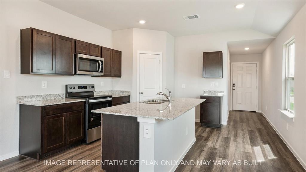 907 Coffee Mill Lane, College Station, Texas image 2