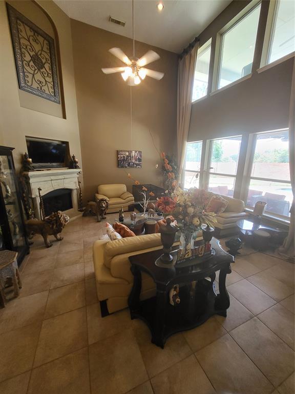 2101 Cambridge Bay Drive