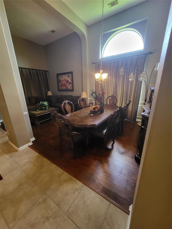 2101 Cambridge Bay Drive
