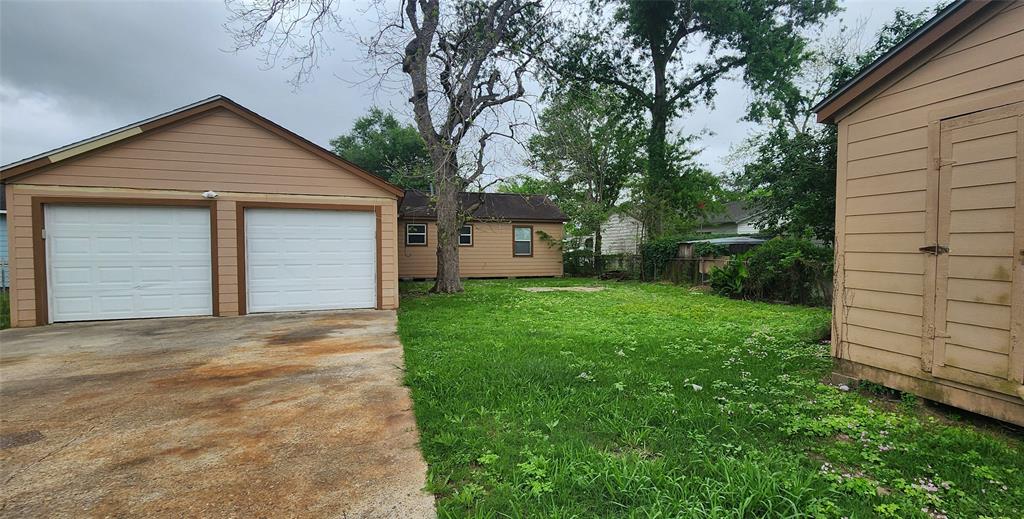 1017 N Chenango Street, Angleton, Texas image 24