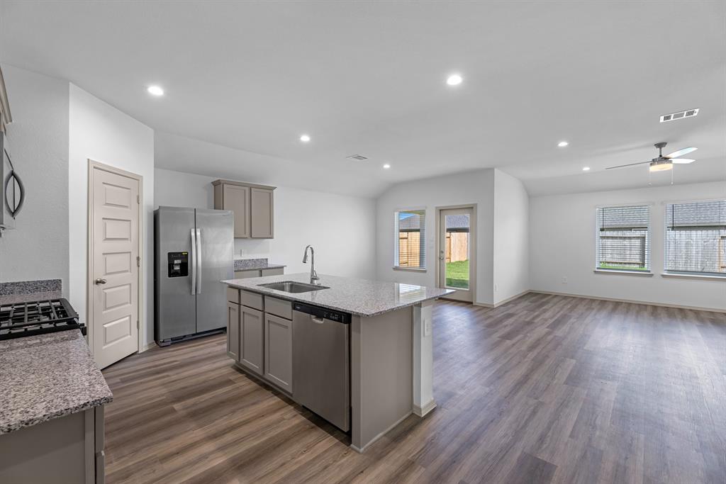 6725 Rachel Lane, Beaumont, Texas image 5