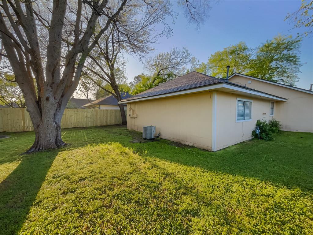10930 Spanish Grant Drive, Sugar Land, Texas image 8
