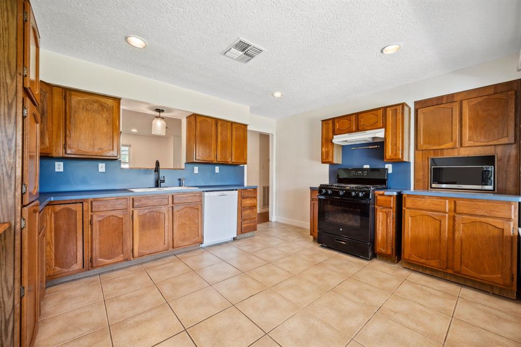 11906 Hamblin Road, Cypress, Texas image 9