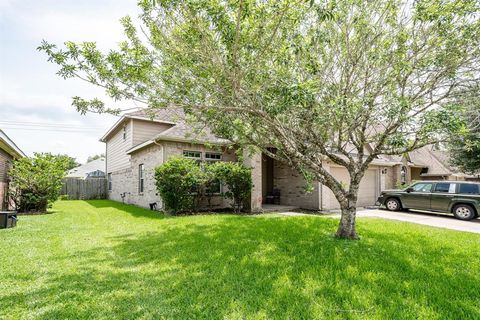 934 Sage Street Baytown TX 77521