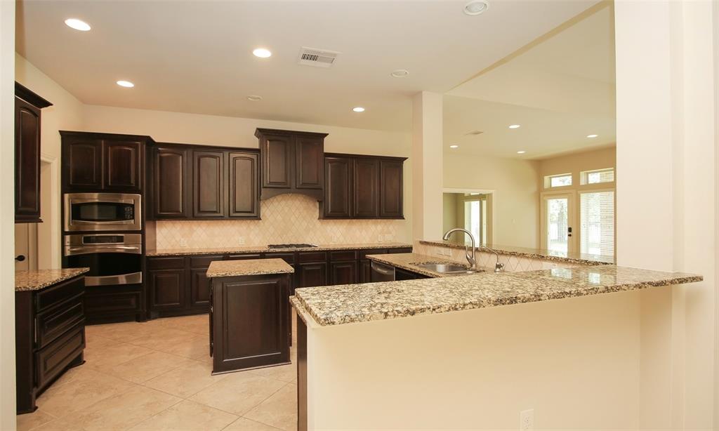 12310 Bluff Haven Lane, Cypress, Texas image 11