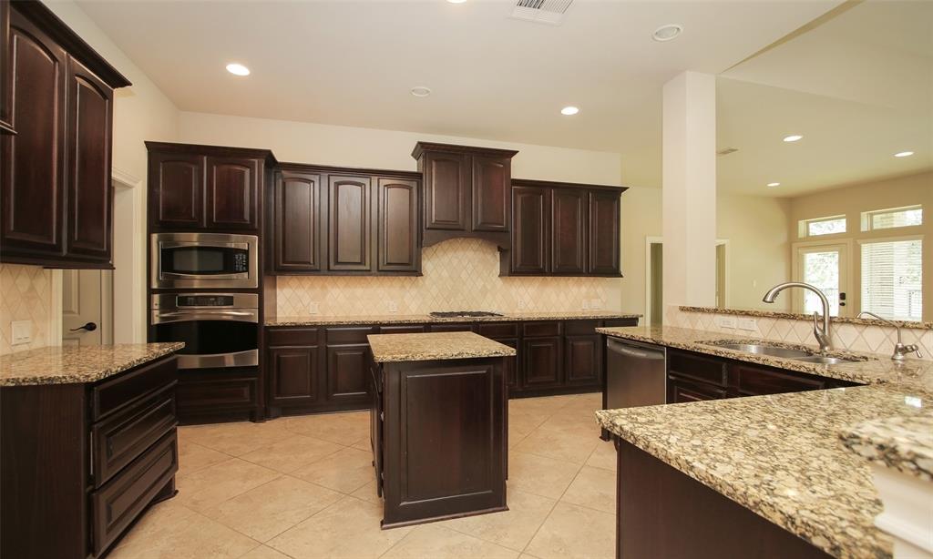 12310 Bluff Haven Lane, Cypress, Texas image 10