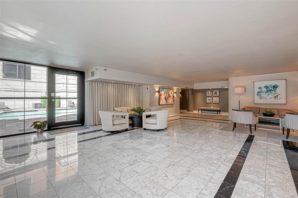 1025 S Shepherd Drive 309