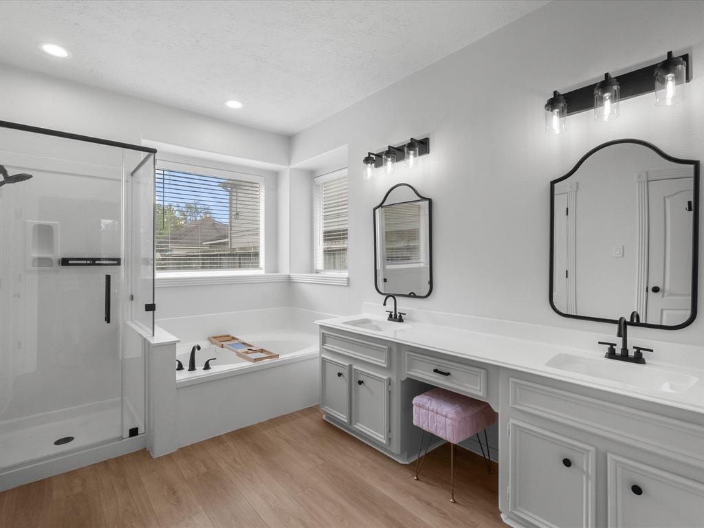 407 Windsor Drive, Friendswood, Texas image 23