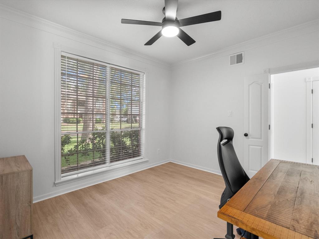 407 Windsor Drive, Friendswood, Texas image 14