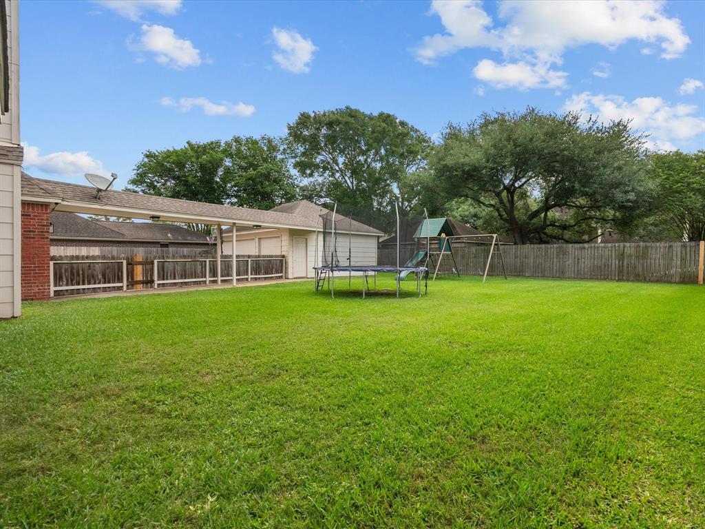 407 Windsor Drive, Friendswood, Texas image 36