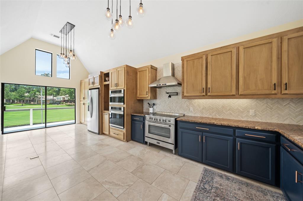 12986 Wood Harbour Drive, Montgomery, Texas image 9