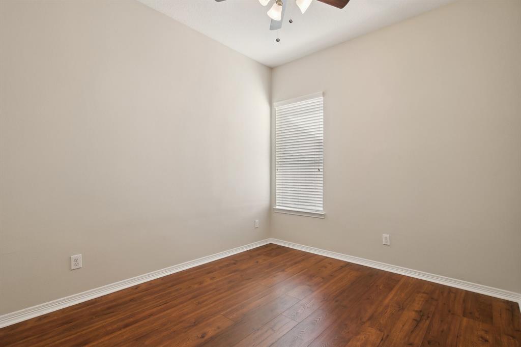 916 Sweet Pine Drive, Katy, Texas image 19