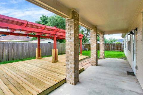 Single Family Residence in Dickinson TX 4212 Oriole Trails Drive 29.jpg
