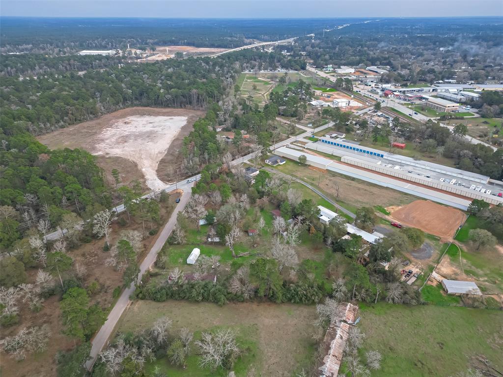 13727 Adams Lane, Pinehurst, Texas image 14