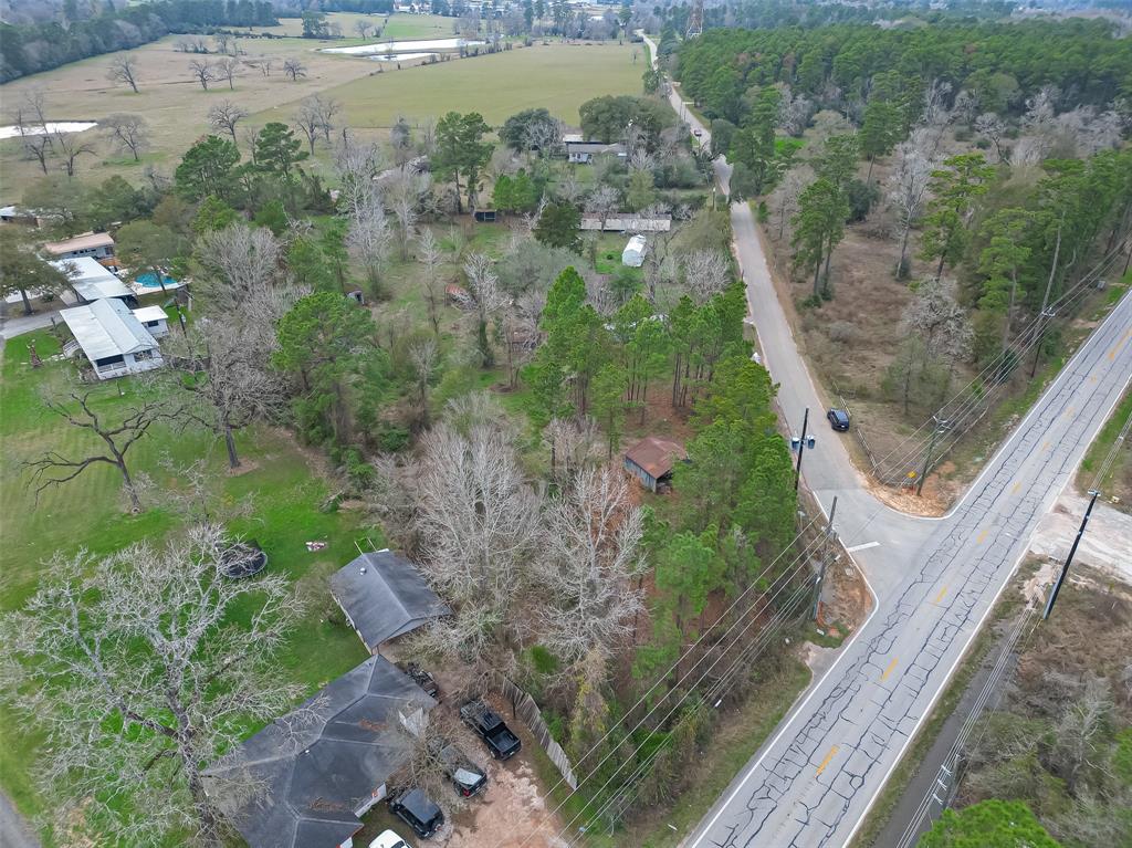 13727 Adams Lane, Pinehurst, Texas image 10