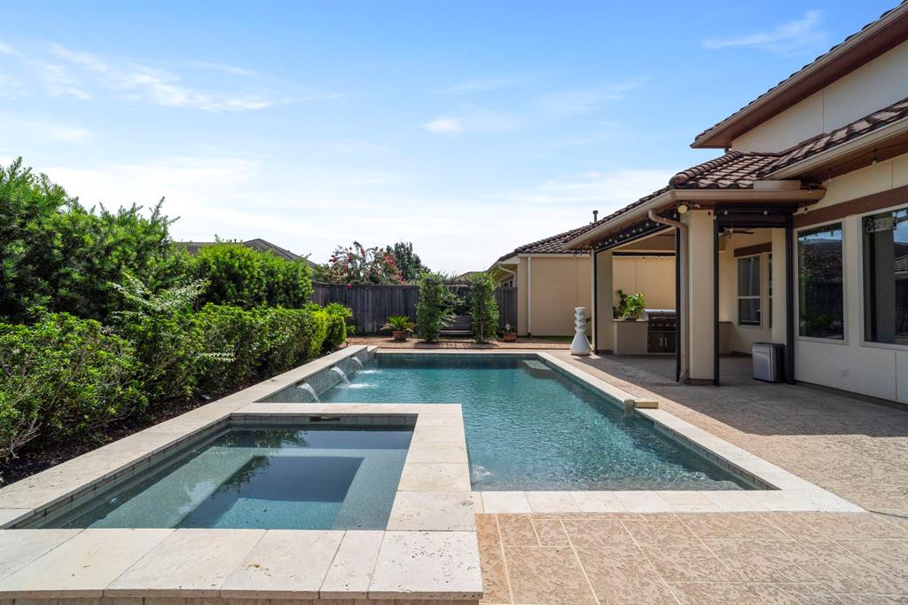 6 Quiet Vista Drive