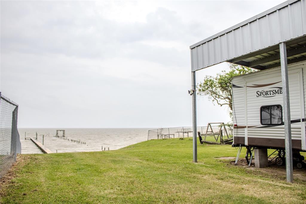 9604 Ocean Drive, Beach City, Texas image 6