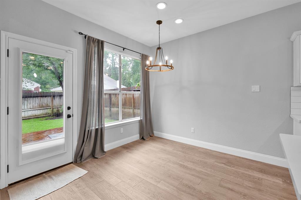 10 Hollylaurel Drive, The Woodlands, Texas image 16