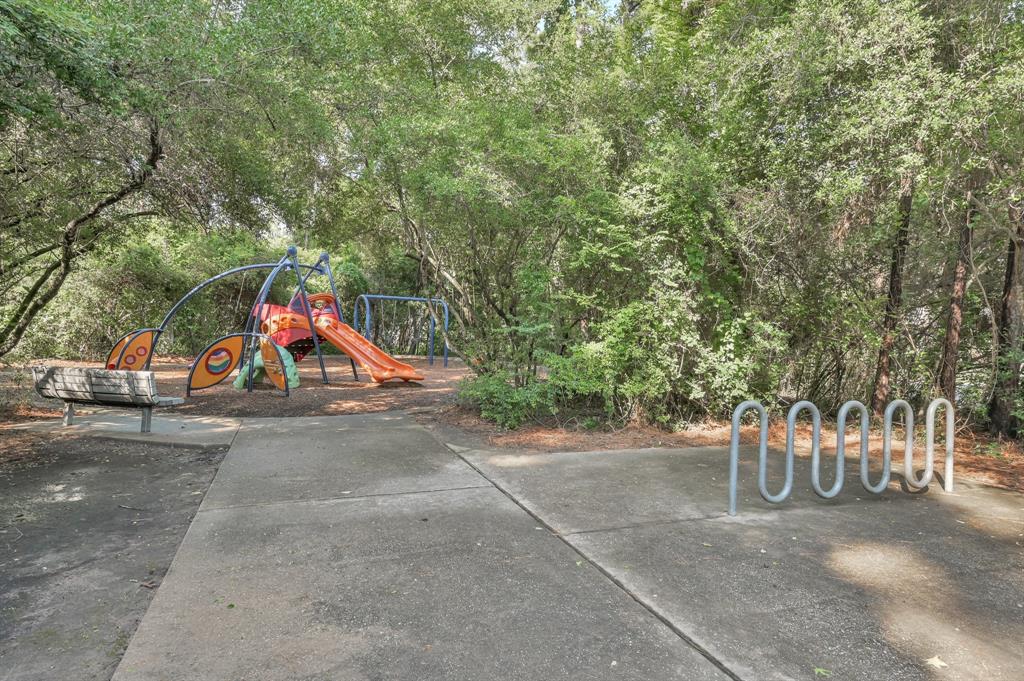 10 Hollylaurel Drive, The Woodlands, Texas image 30
