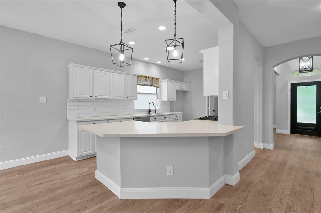 10 Hollylaurel Drive, The Woodlands, Texas image 15