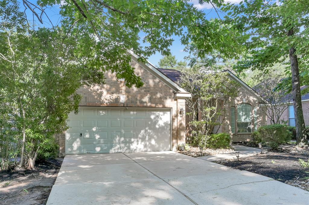 10 Hollylaurel Drive, The Woodlands, Texas image 35