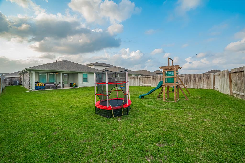 10611 Watershed Drive, Rosharon, Texas image 26