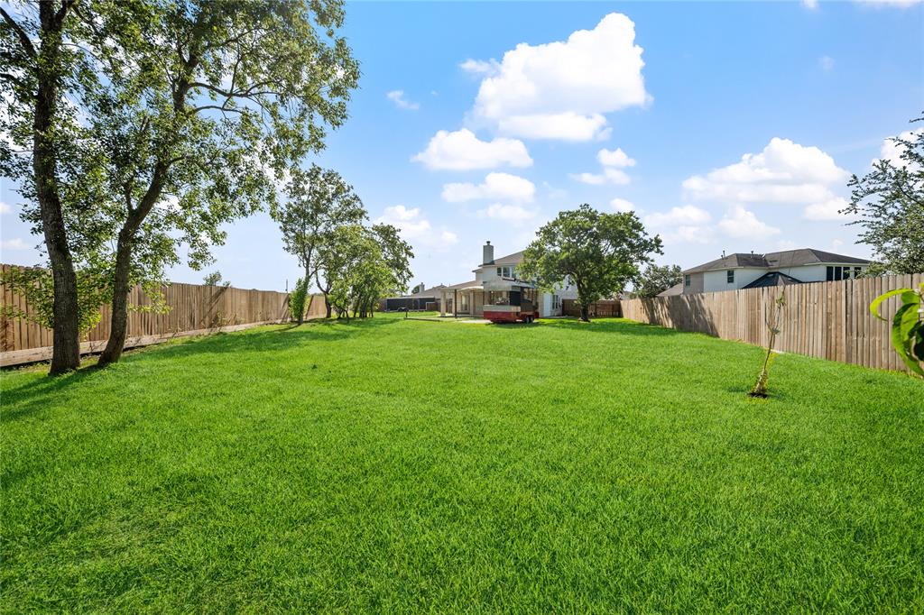 8002 Elm Wood Court, Baytown, Texas image 30
