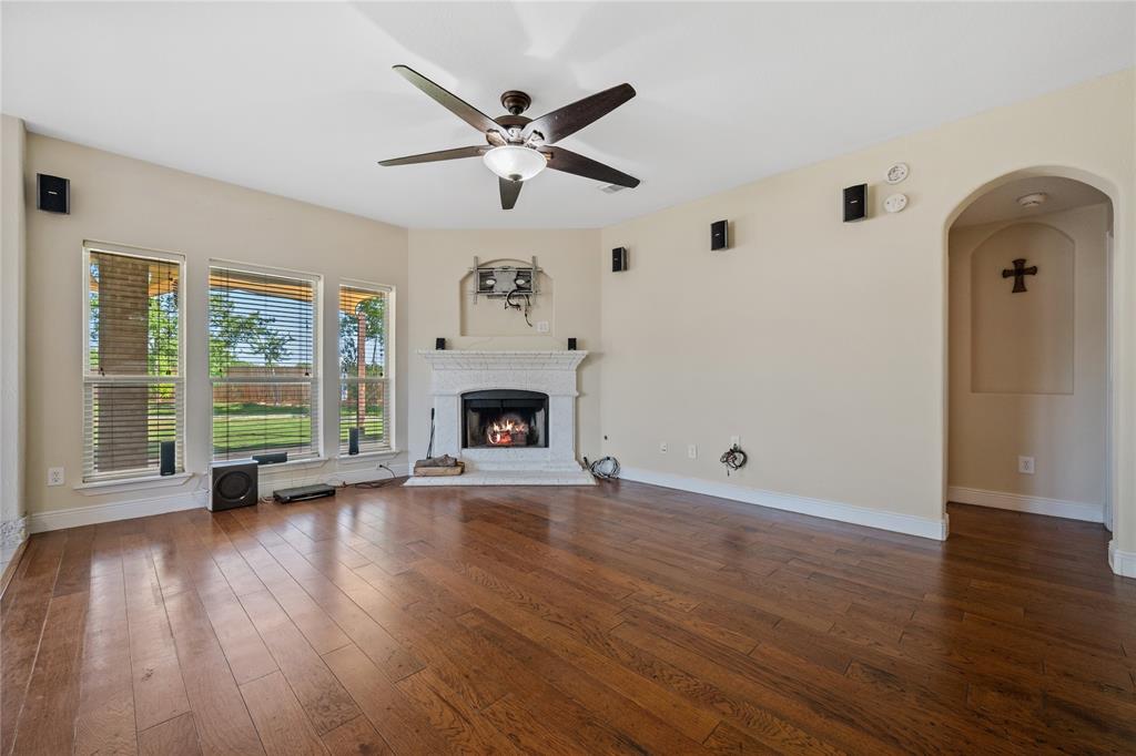 8002 Elm Wood Court, Baytown, Texas image 7