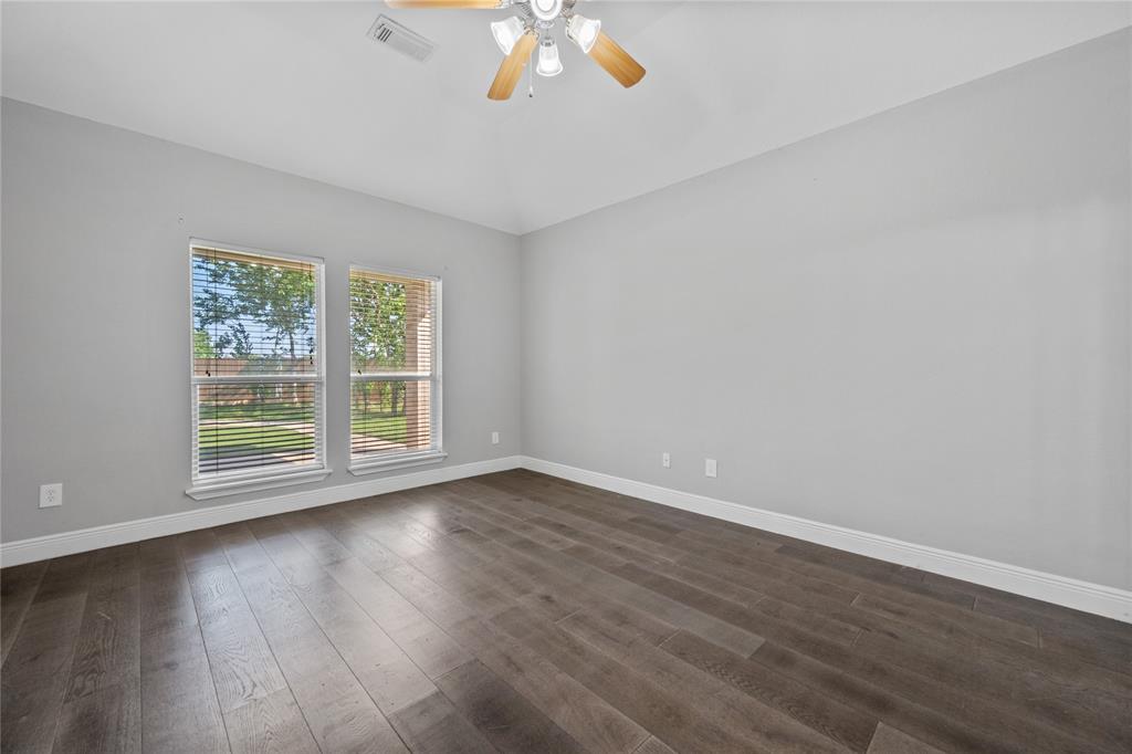 8002 Elm Wood Court, Baytown, Texas image 13