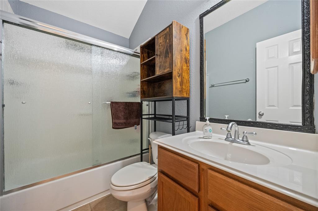 8002 Elm Wood Court, Baytown, Texas image 25