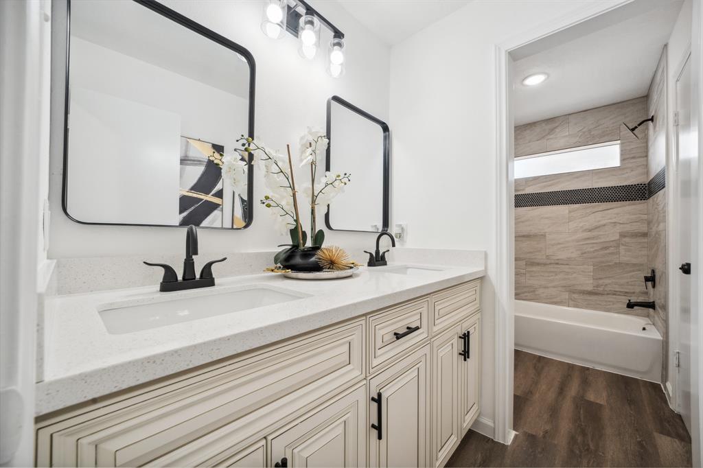2907 Silent Drive, Sugar Land, Texas image 17