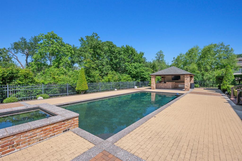 4727 Johnson Creek Loop