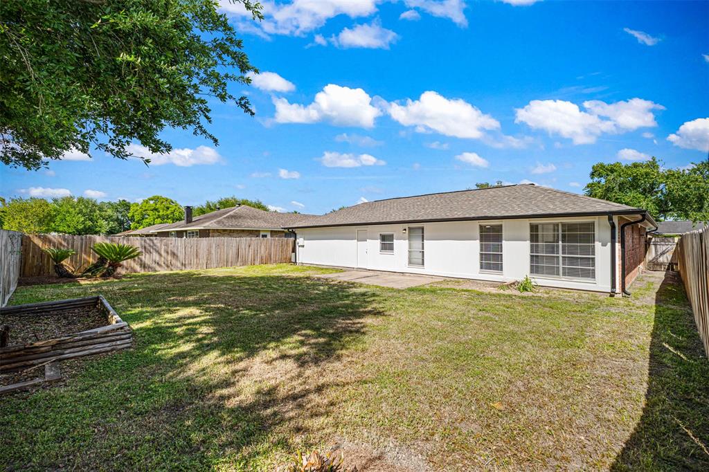 2934 Heritage Colony Drive, Webster, Texas image 25