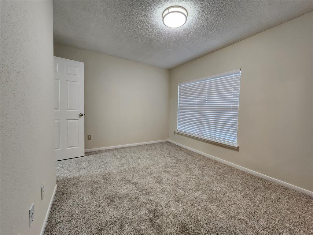 3226 Country Club Boulevard, Stafford, Texas image 33
