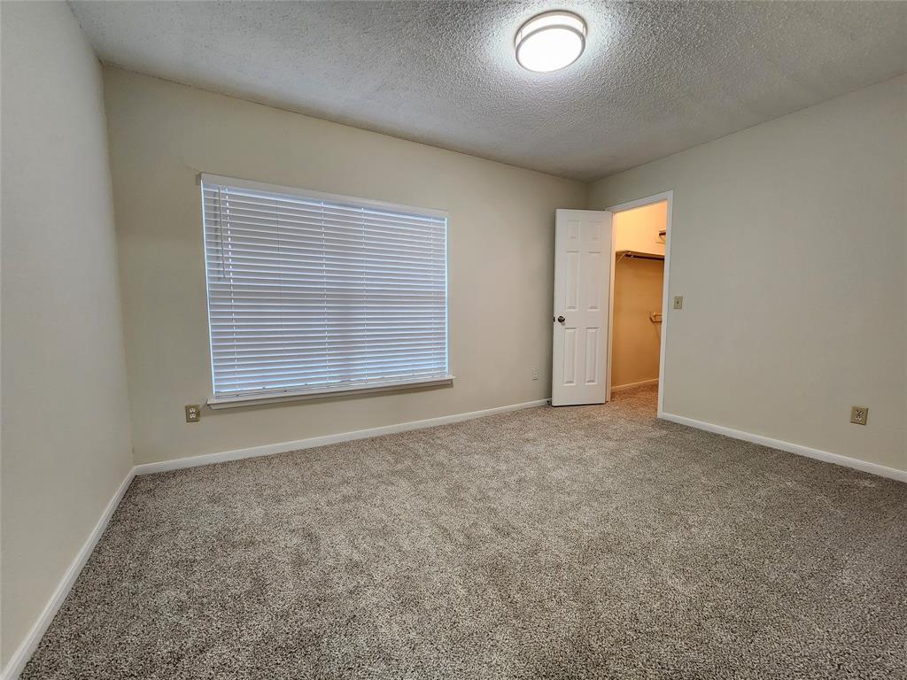 3226 Country Club Boulevard, Stafford, Texas image 32