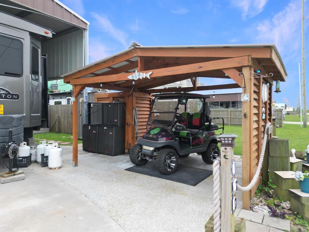 170 Ocean Breeze Drive, Crystal Beach, Texas image 6