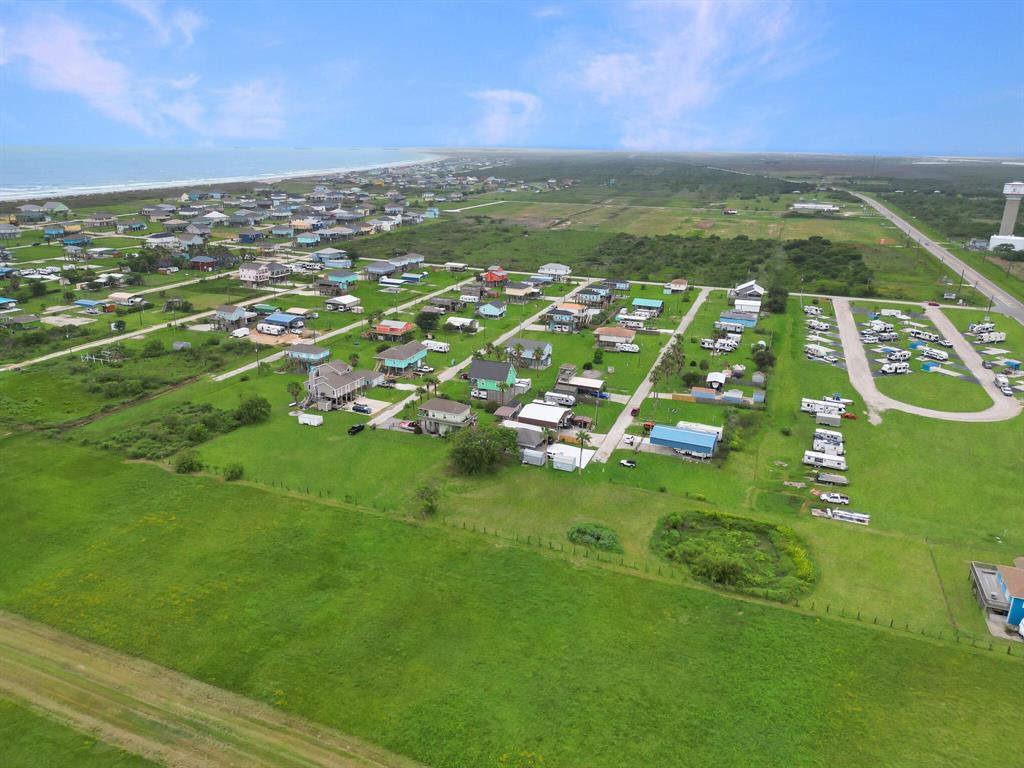 170 Ocean Breeze Drive, Crystal Beach, Texas image 37