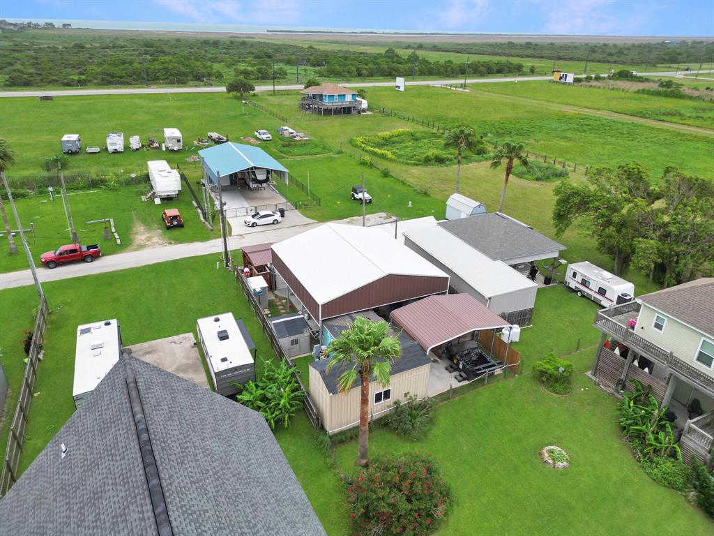 170 Ocean Breeze Drive, Crystal Beach, Texas image 9
