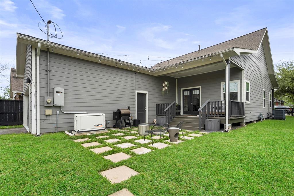 1012 Archer Street, Houston, Texas image 37