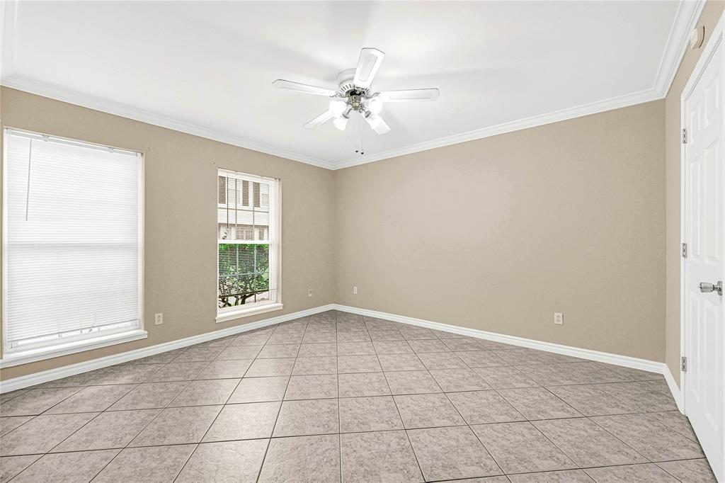 13064 Trail Hollow Drive #3064, Houston, Texas image 6