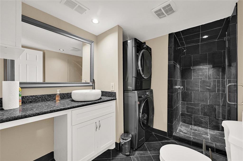13064 Trail Hollow Drive #3064, Houston, Texas image 18