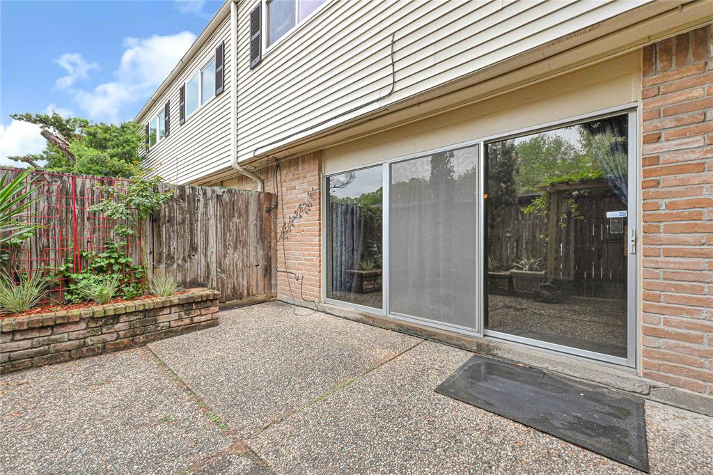 13064 Trail Hollow Drive #3064, Houston, Texas image 31