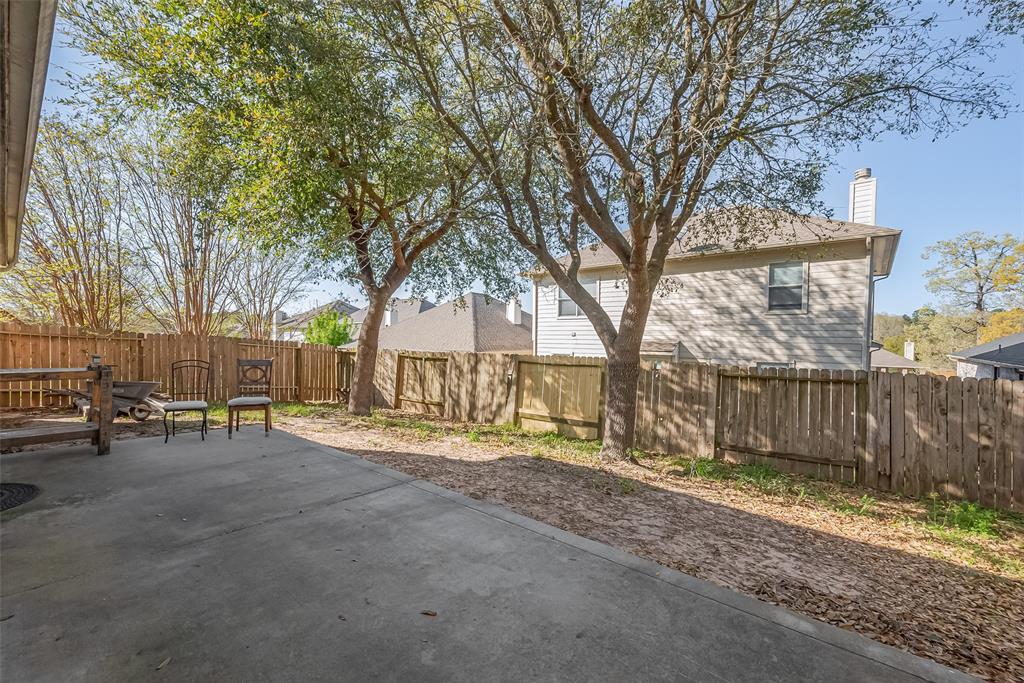 2202 Highland Crossing Drive, Conroe, Texas image 34