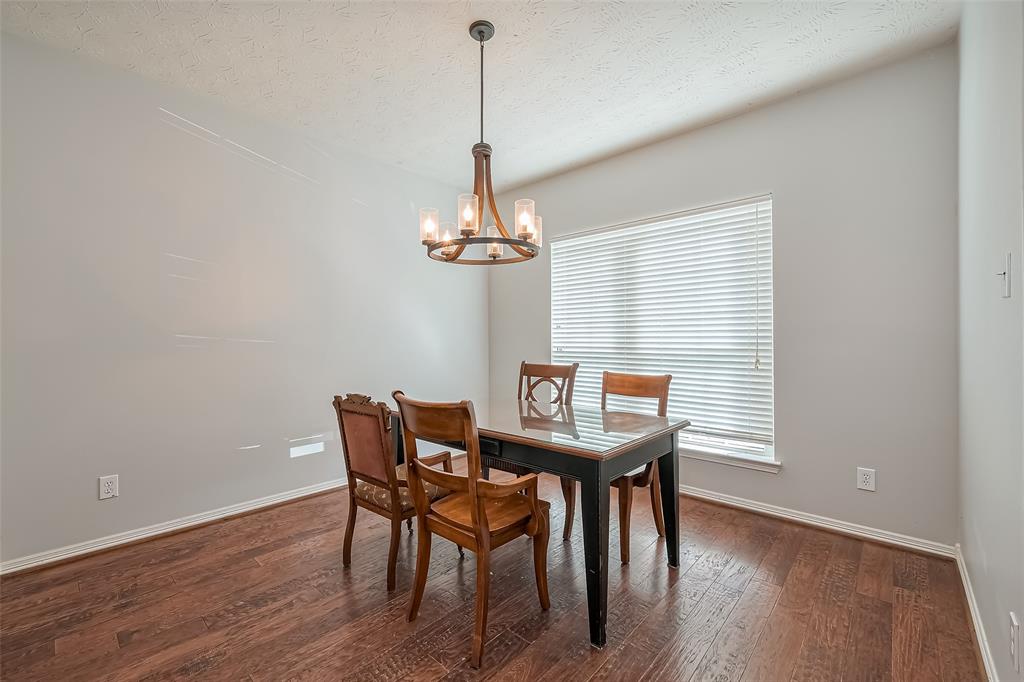 2202 Highland Crossing Drive, Conroe, Texas image 12