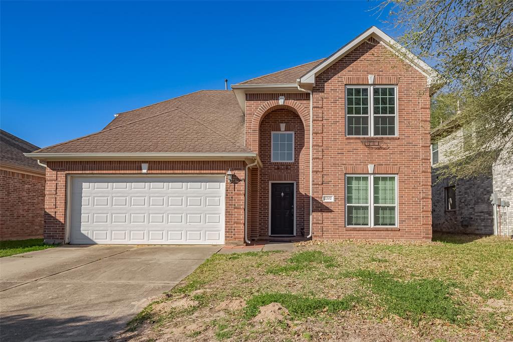 2202 Highland Crossing Drive, Conroe, Texas image 2