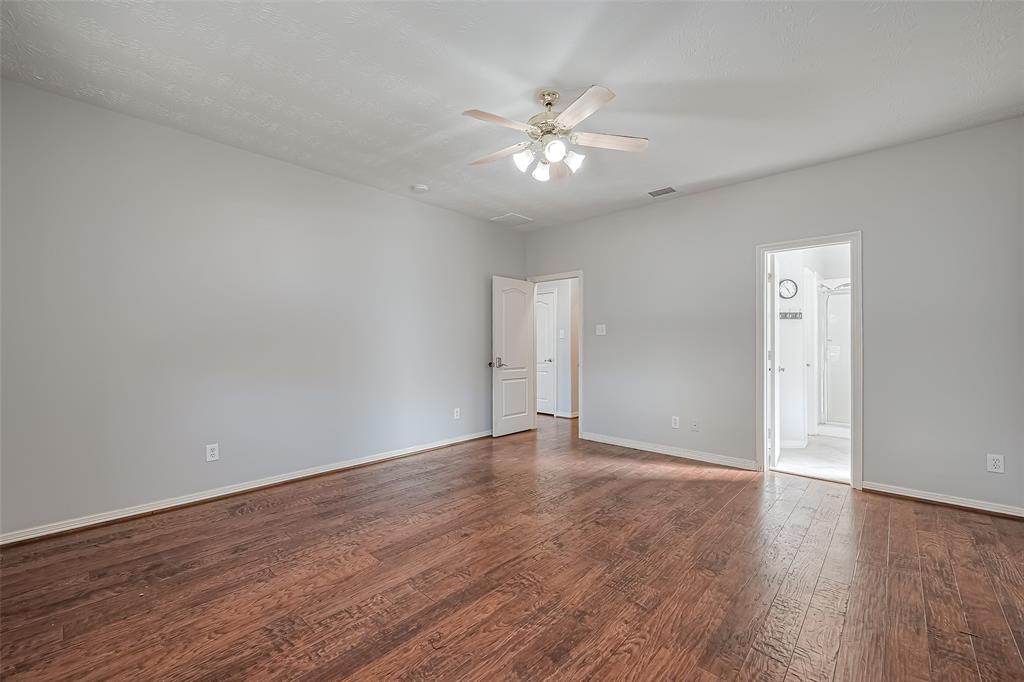 2202 Highland Crossing Drive, Conroe, Texas image 20