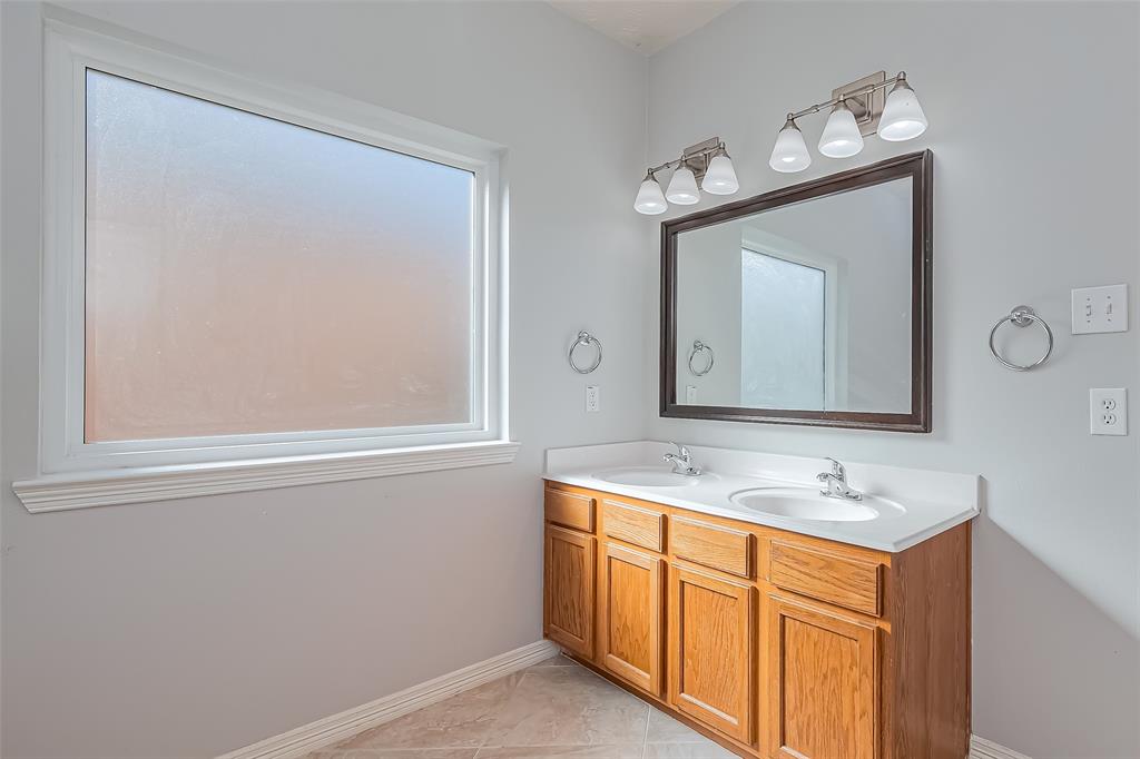 2202 Highland Crossing Drive, Conroe, Texas image 22